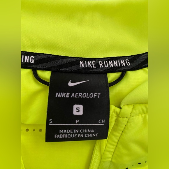 Nike Men’s Vest Aeroloft 800 Volt Training Running Vest Size Small - Picture 11 of 13